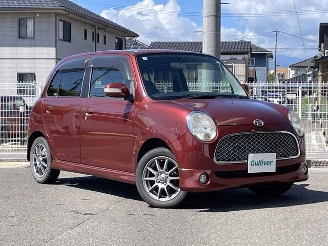 Daihatsu Mira Gino