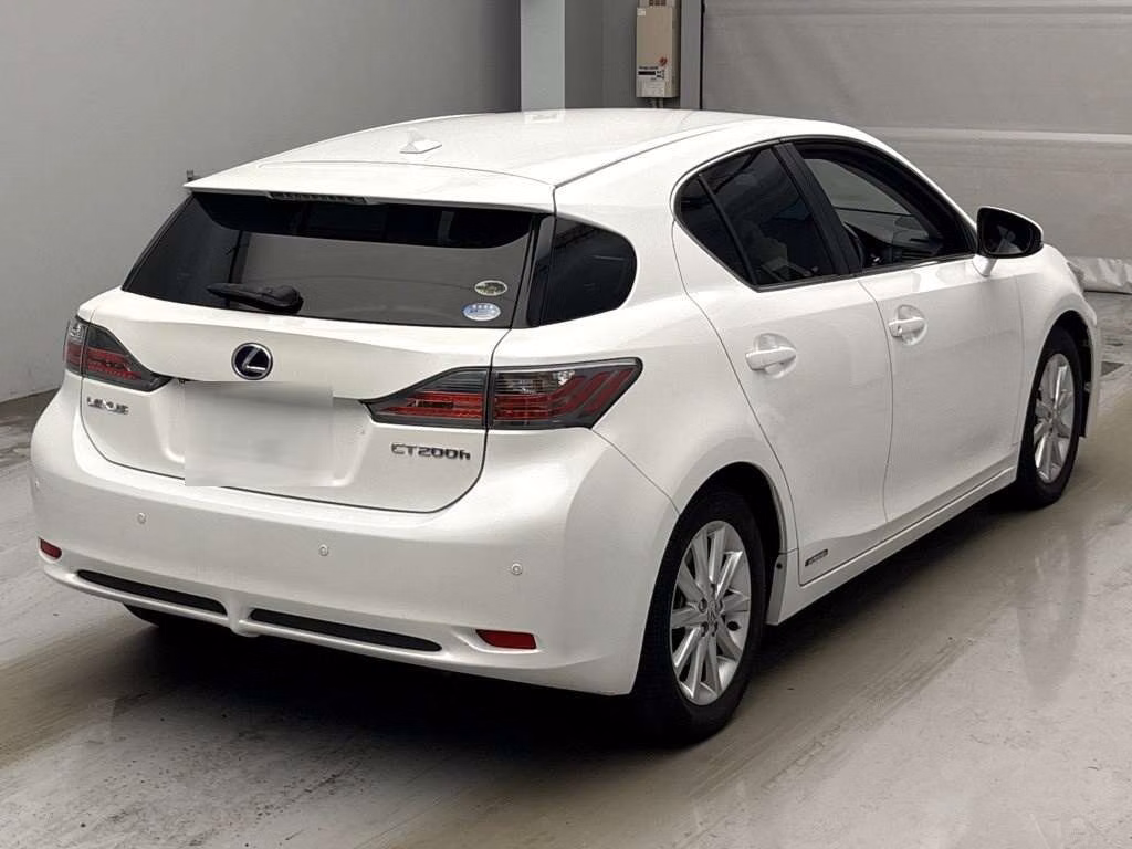 LEXUS CT200H
