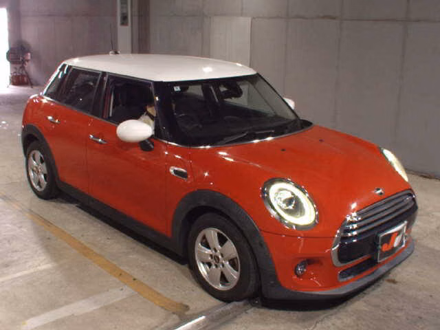 MINI HATCH