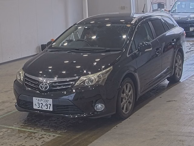 TOYOTA AVENSIS