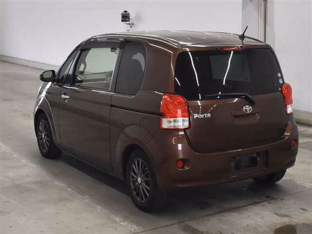 TOYOTA PORTE
