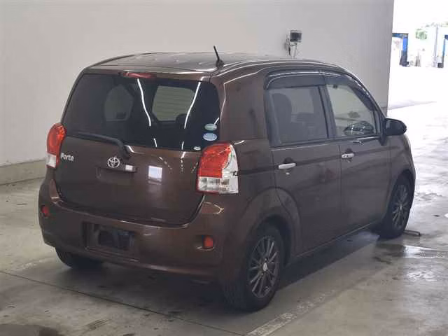 TOYOTA PORTE