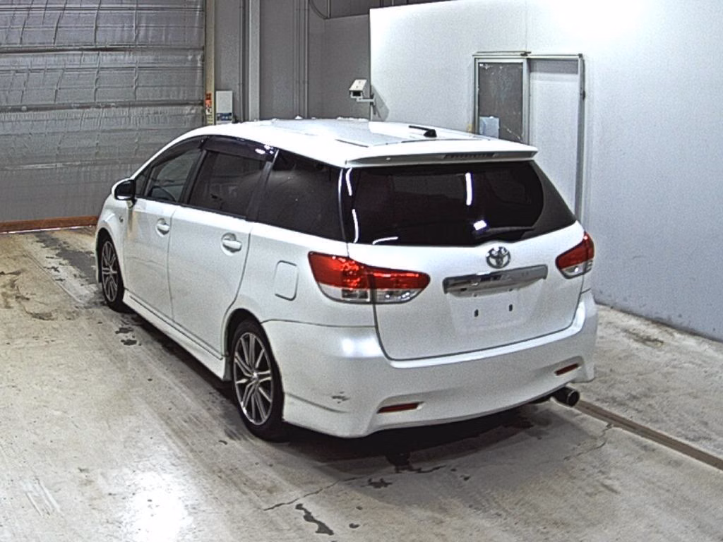 TOYOTA WISH