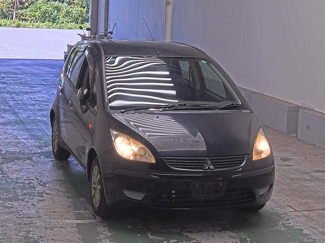 MITSUBISHI COLT