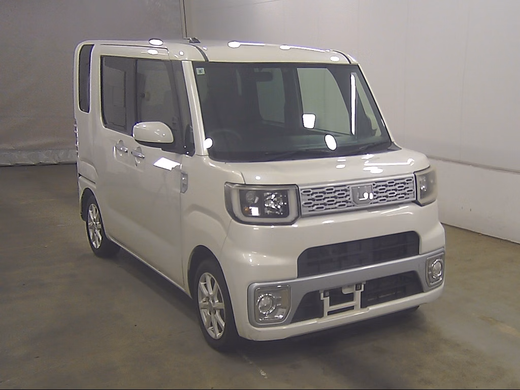 DAIHATSU WAKE