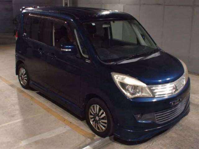 Mitsubishi Delica D:2