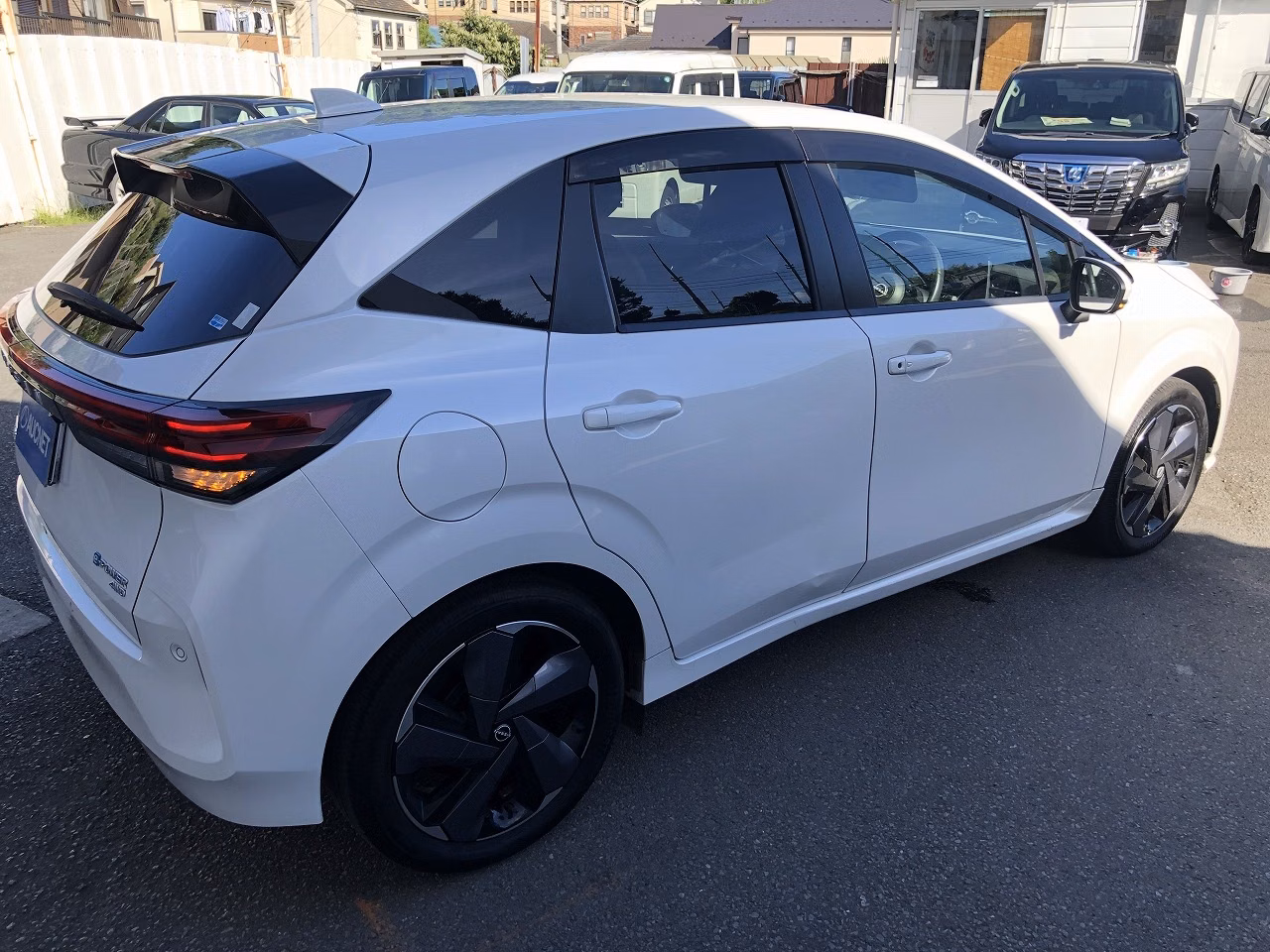 Nissan Aura