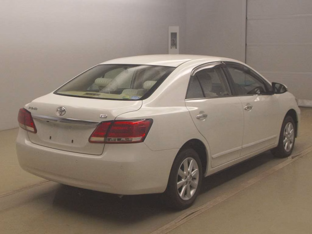 TOYOTA PREMIO