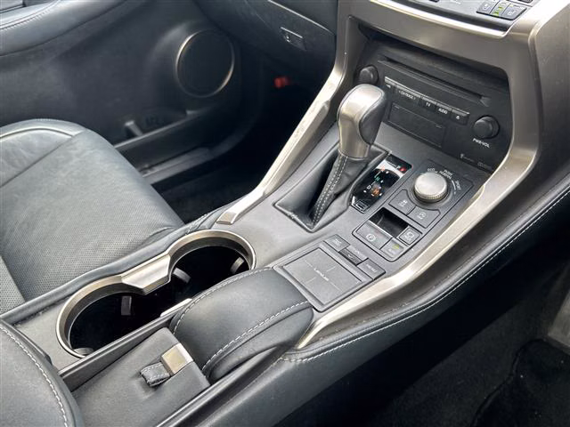 Lexus NX200t