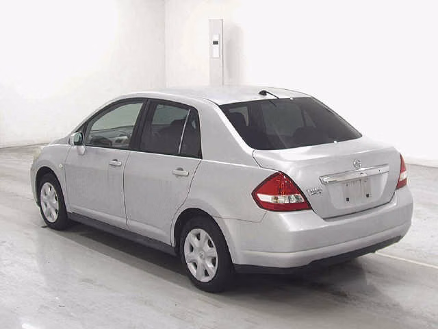 Nissan Tiida Latio