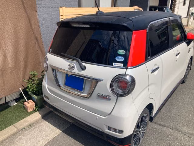 DAIHATSU CAST