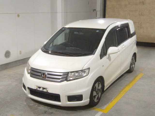 HONDA FREED SPIKE