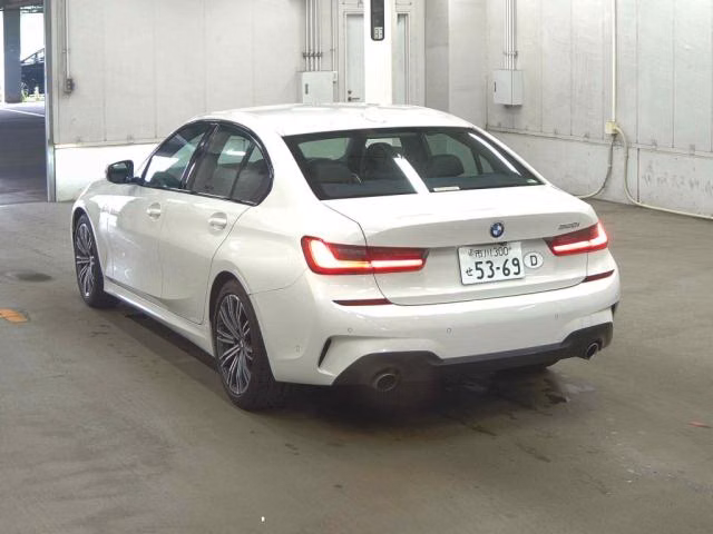 BMW 3-SERIES