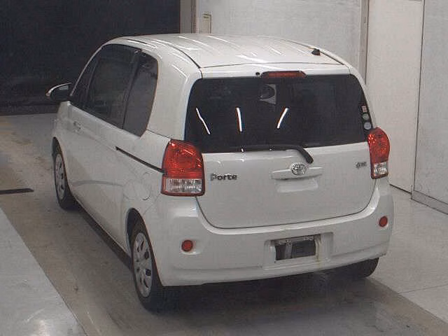 TOYOTA PORTE