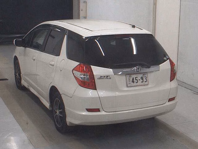 HONDA FIT SHUTTLE