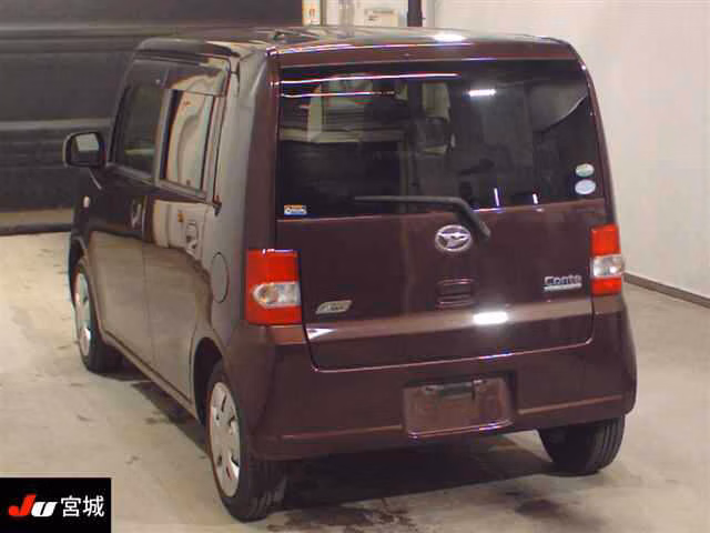 DAIHATSU MOVE CONTE
