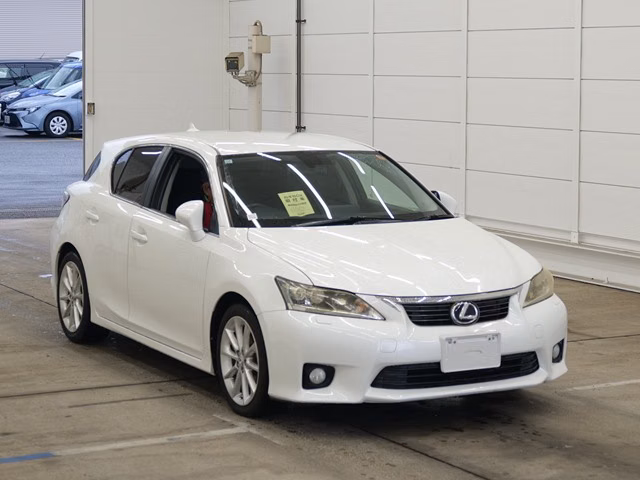 LEXUS CT200H