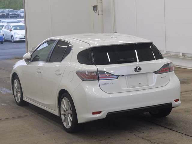 LEXUS CT200H