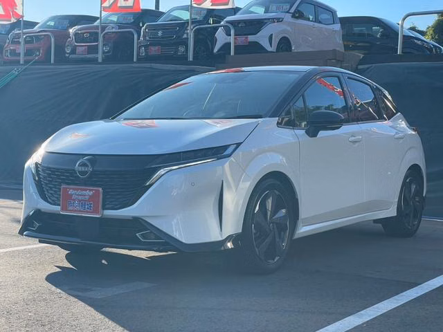 Nissan Aura