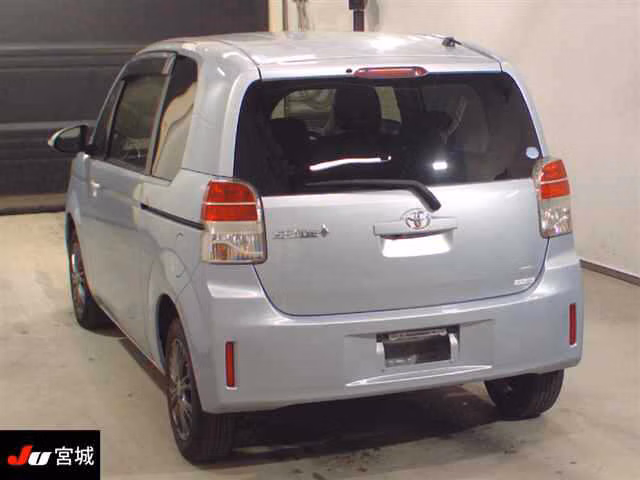 TOYOTA SPADE