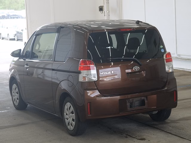 TOYOTA SPADE