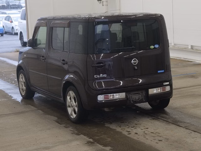 NISSAN CUBE