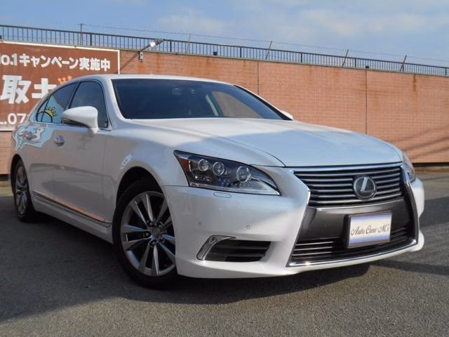 LEXUS LS460