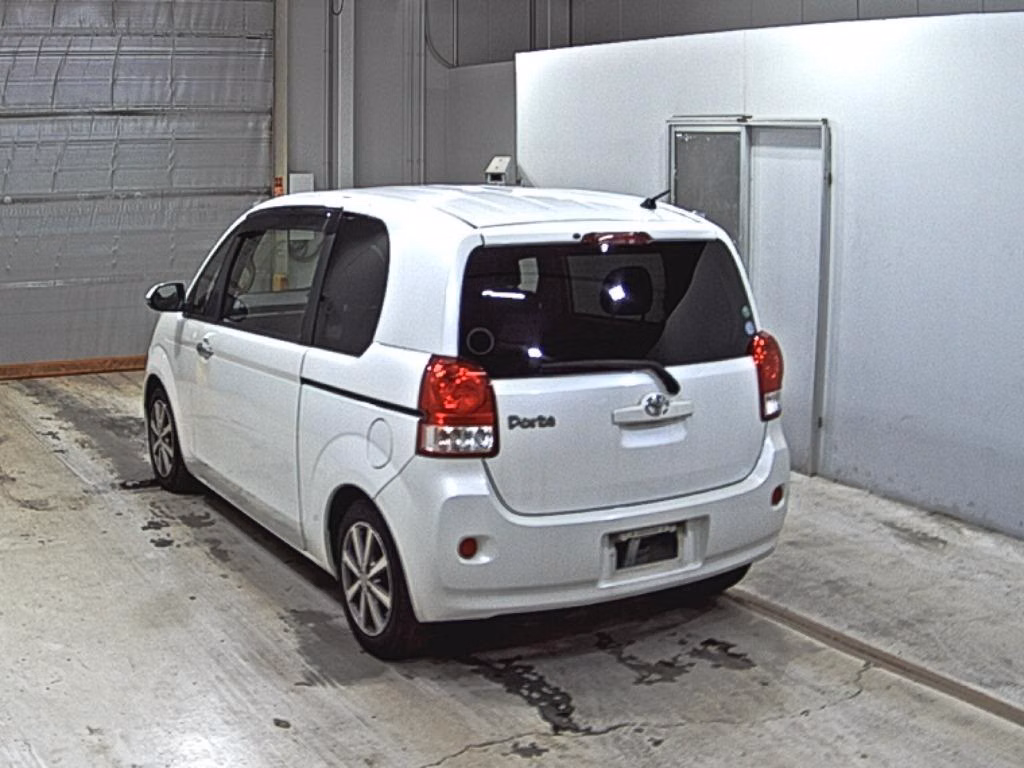 TOYOTA PORTE
