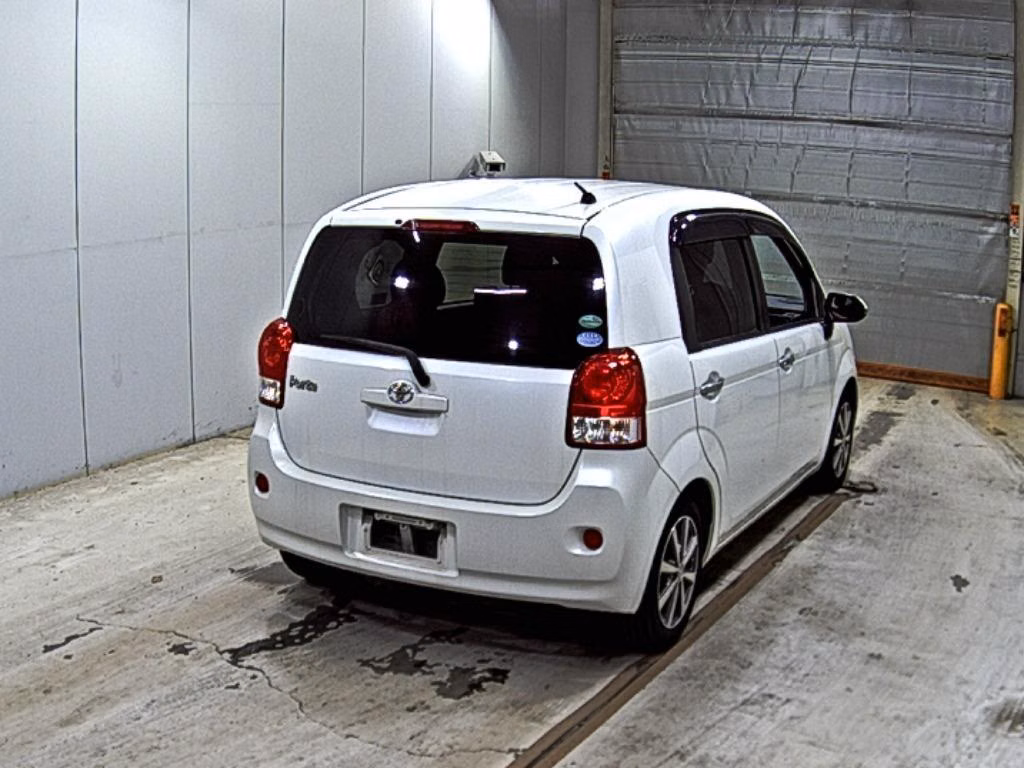 TOYOTA PORTE