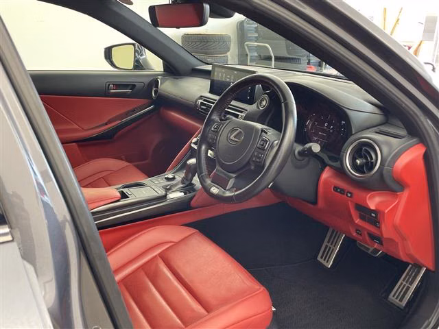 LEXUS IS300