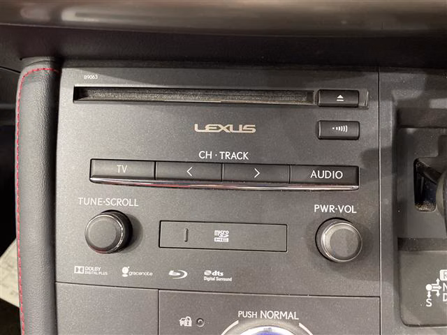Lexus CT200h