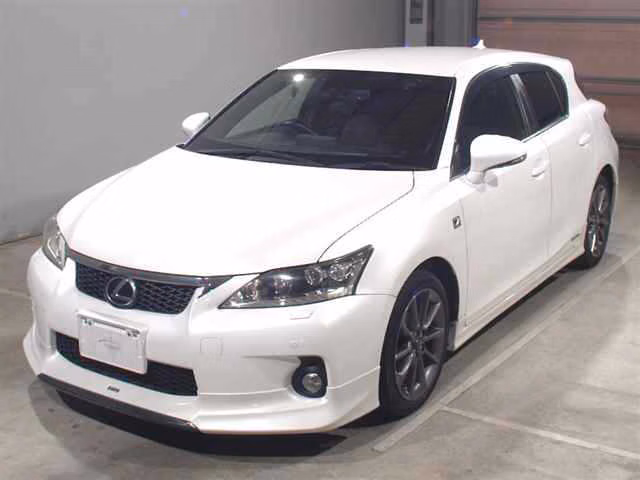 Lexus CT200h