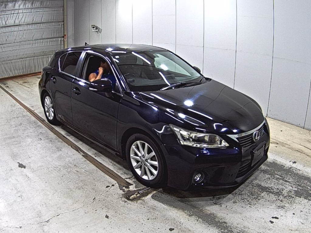 LEXUS CT200H