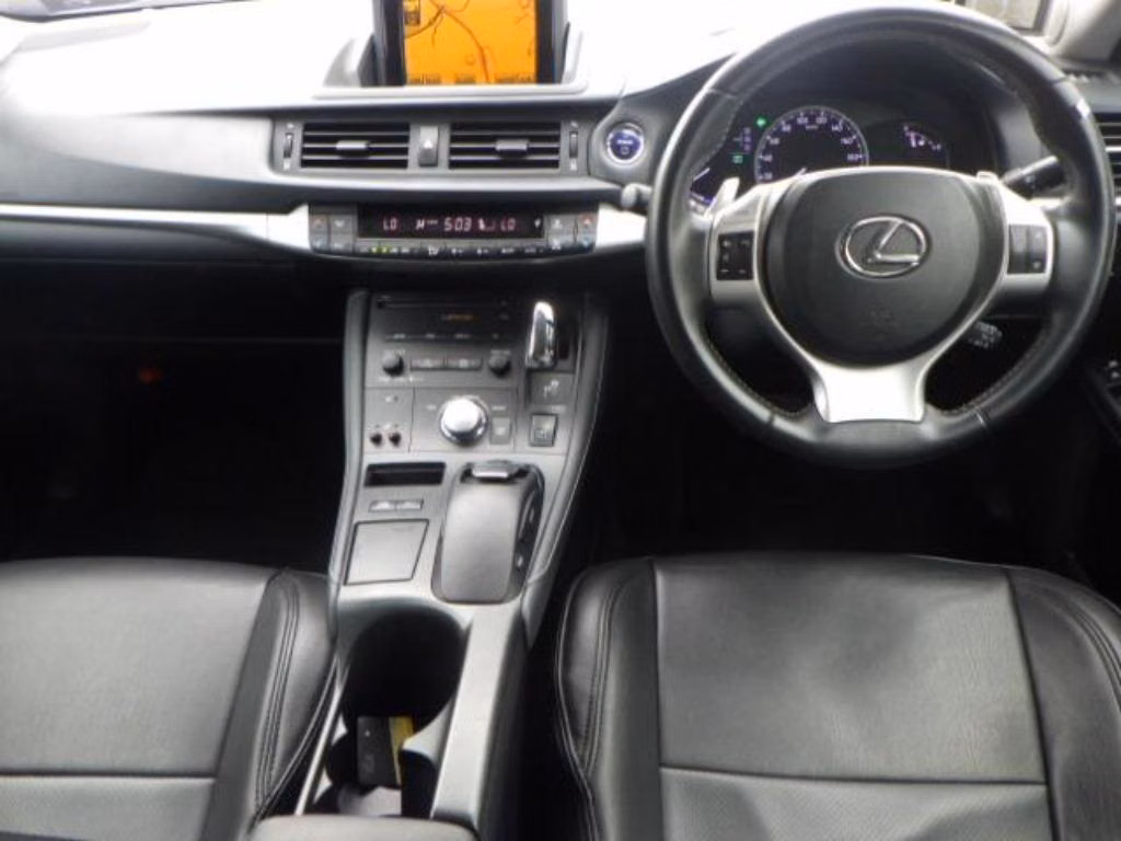 LEXUS CT200H