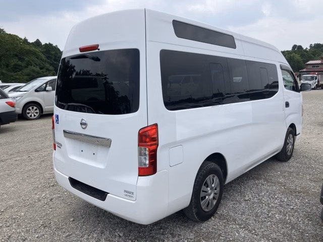 NISSAN NV350 CARAVAN