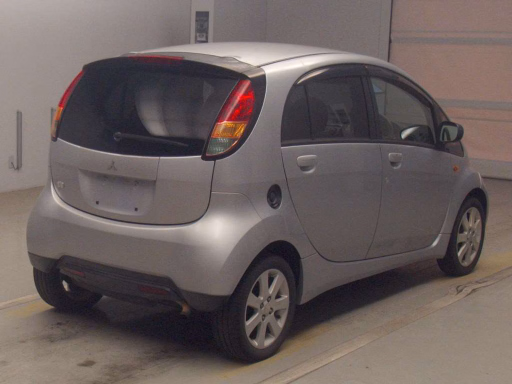 MITSUBISHI I