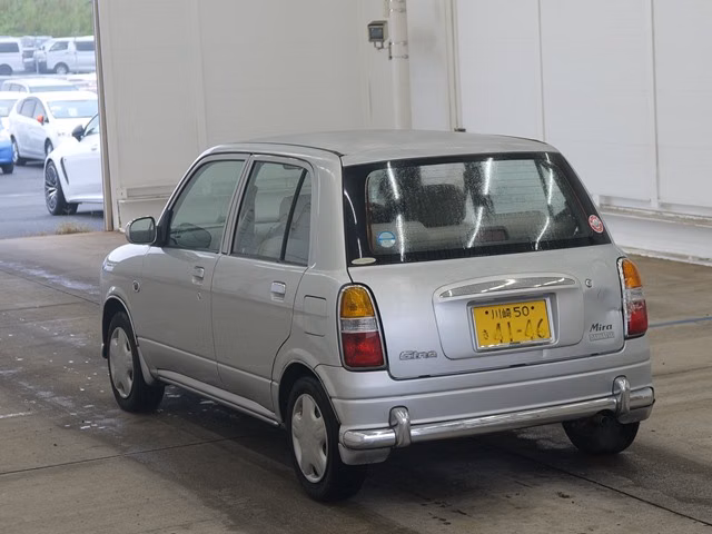 DAIHATSU MIRA GINO