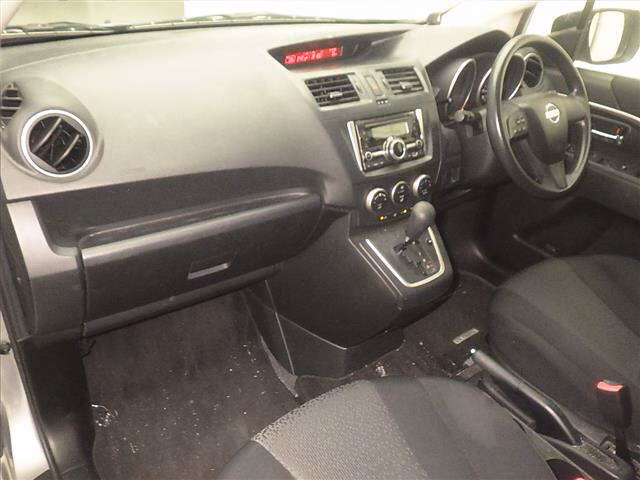 NISSAN LAFESTA