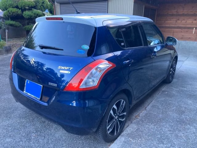 SUZUKI SWIFT