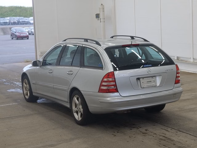 MERCEDES-BENZ C-CLASS