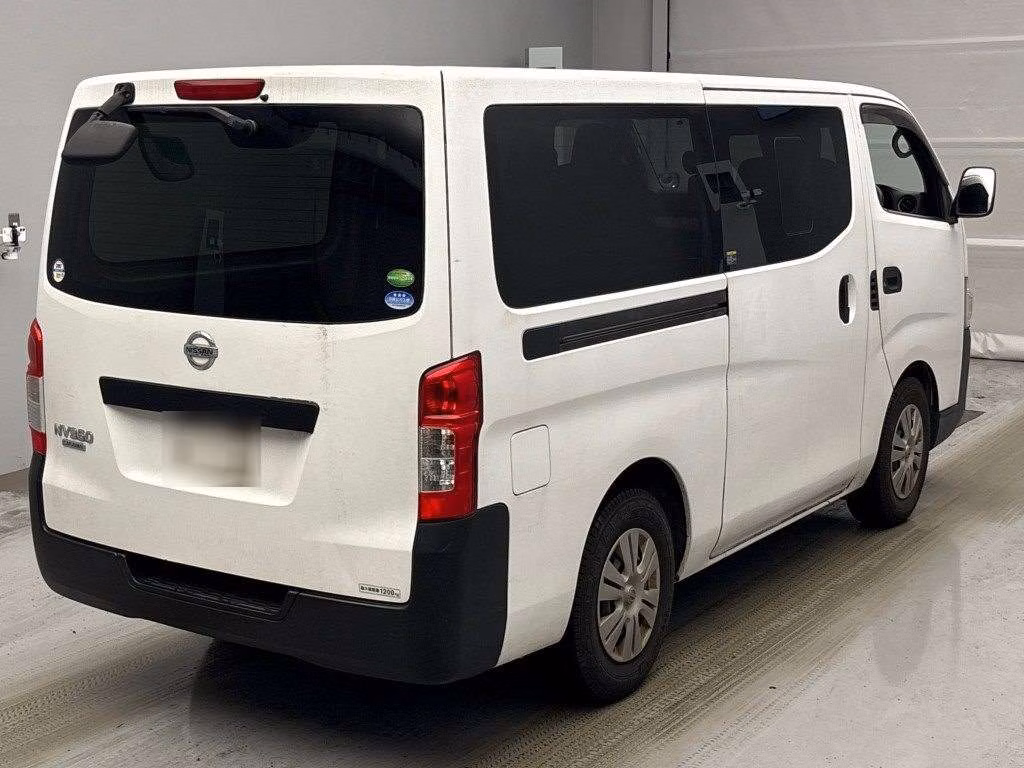 NISSAN NV350 CARAVAN