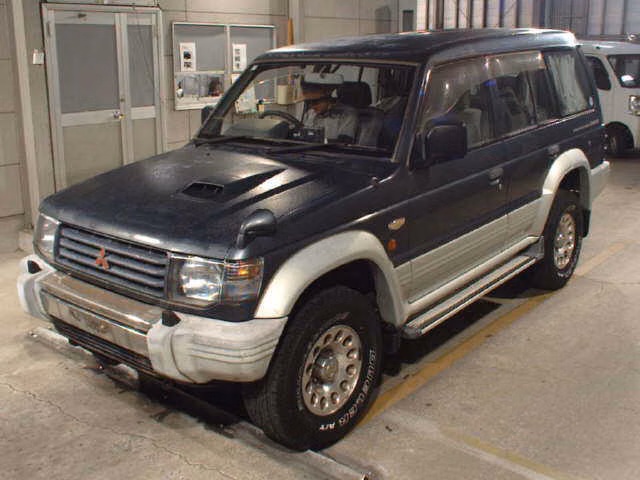 MITSUBISHI PAJERO