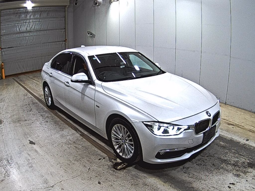 BMW 3-SERIES