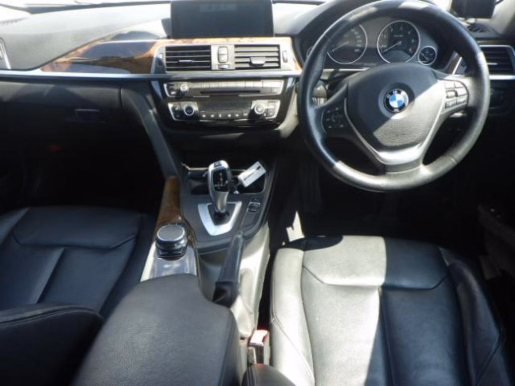 BMW 3-SERIES