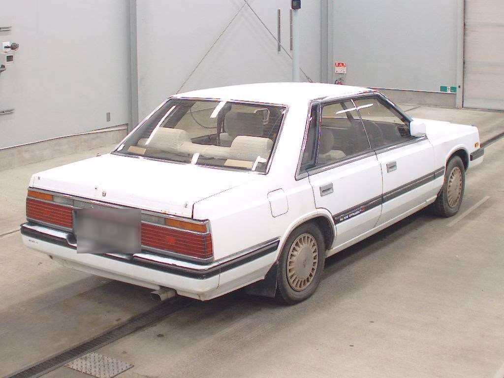 NISSAN LAUREL