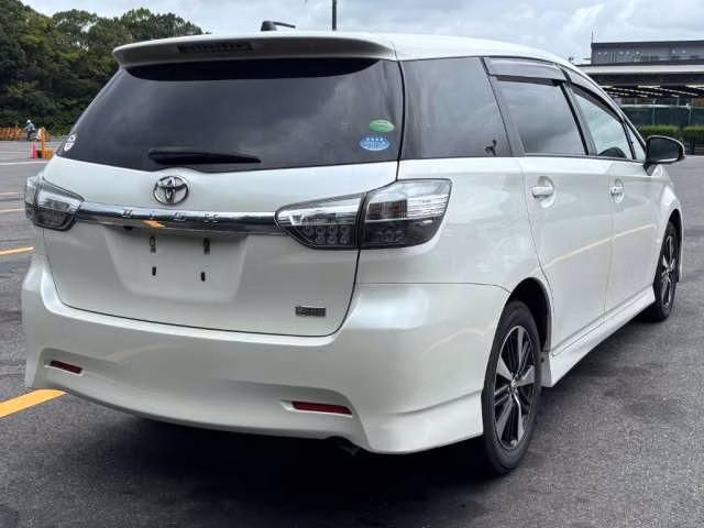 TOYOTA WISH