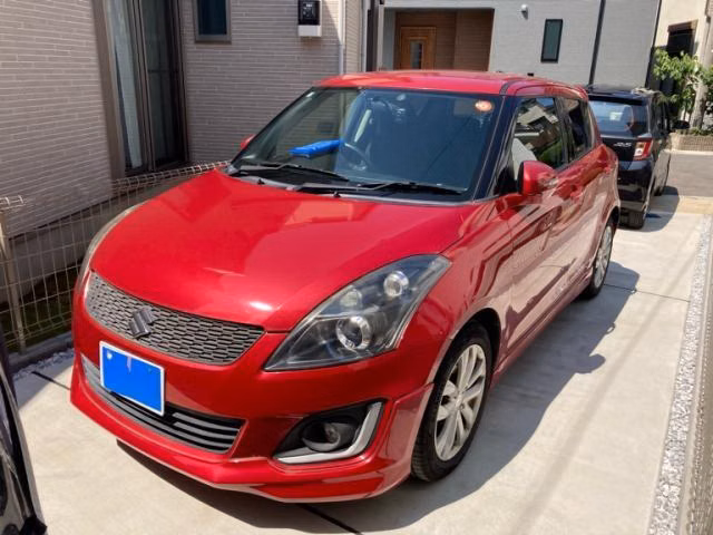 SUZUKI SWIFT