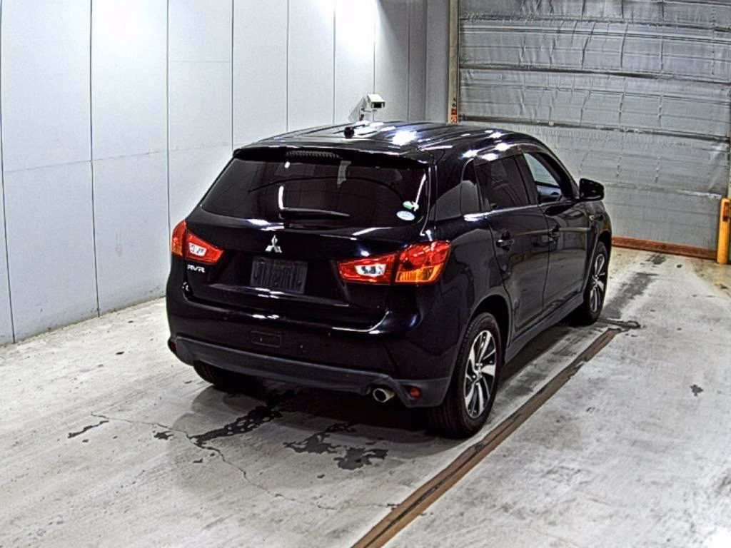 MITSUBISHI RVR