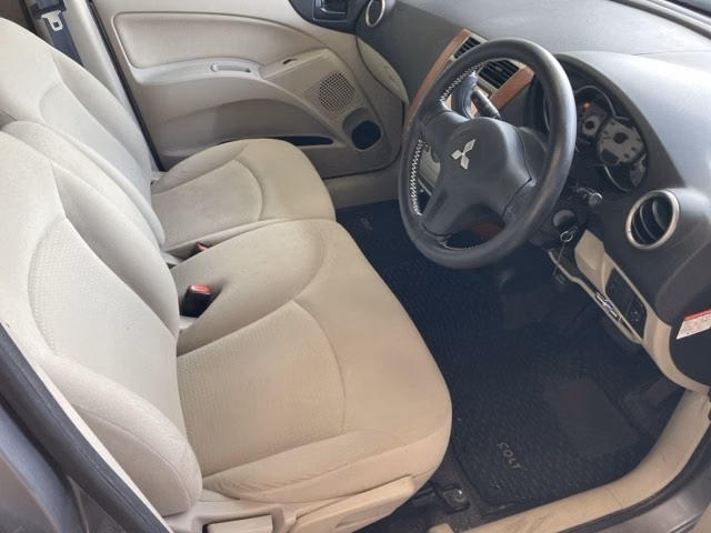 MITSUBISHI COLT