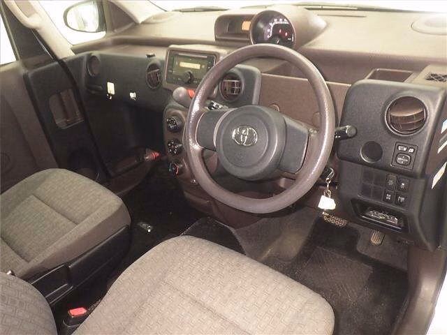 TOYOTA SPADE